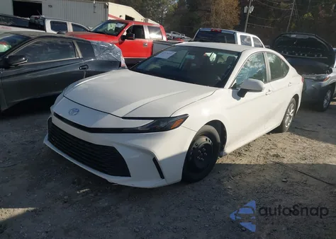 2025 Toyota Camry Le from USA, damaged, VIN 4T1DAACK5SU049980